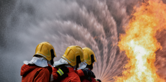 Innesti rapidi e tubi flessibili per altissime pressioni tenute per alte pressioni